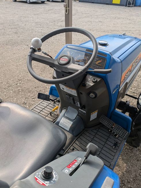 トラクター TF223 写真５