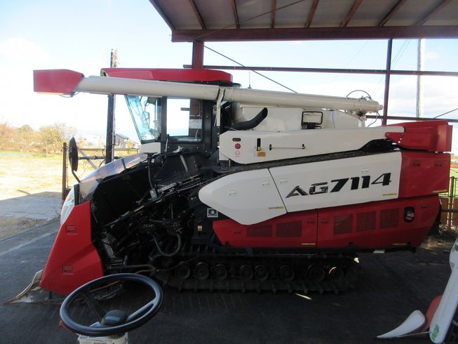 コンバイン AG7114R 写真３