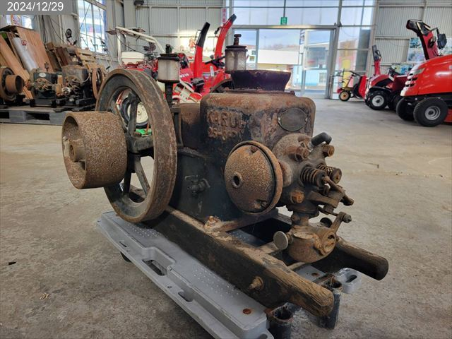 カルイ 発動機 写真