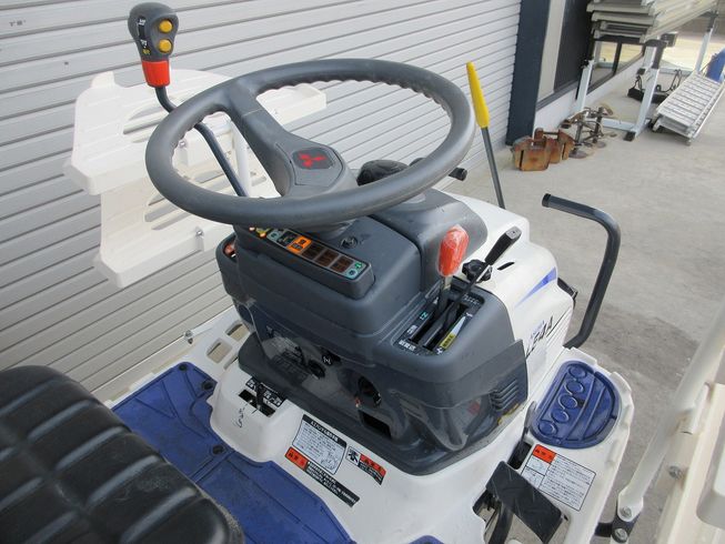 田植機 LE4A 写真８