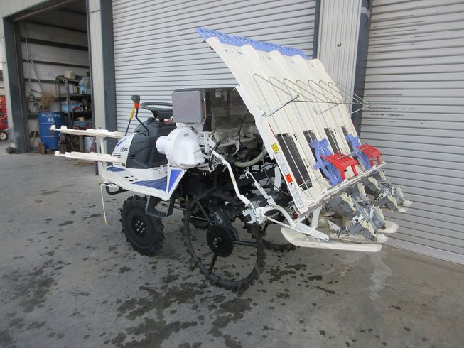 田植機 LE4A 写真５