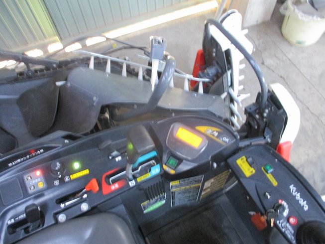 コンバイン ER217GW（結束機付） 写真８