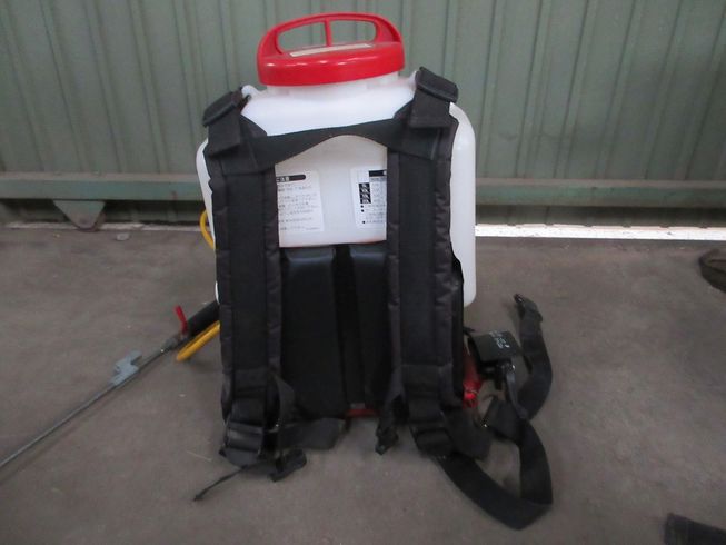 背負式動力噴霧器 ES-10C 写真４