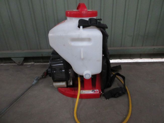背負式動力噴霧器  ES-10C 写真４