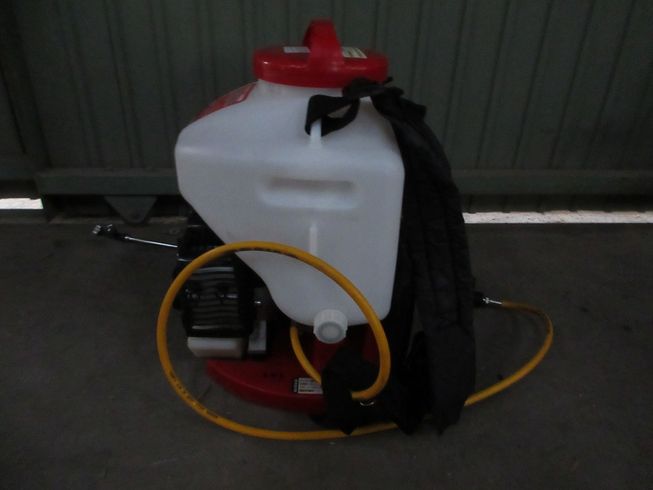 背負式動力噴霧器 ES-10C 写真４