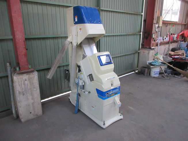 色彩選別機 FGS-2000S 写真４