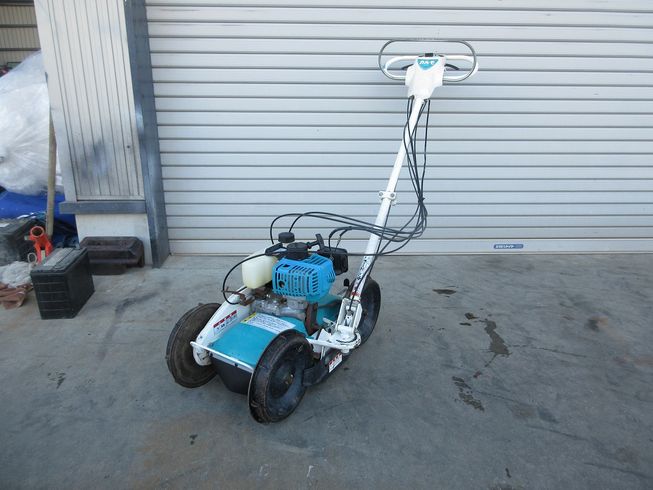 自走式草刈機 GC-K300 写真６