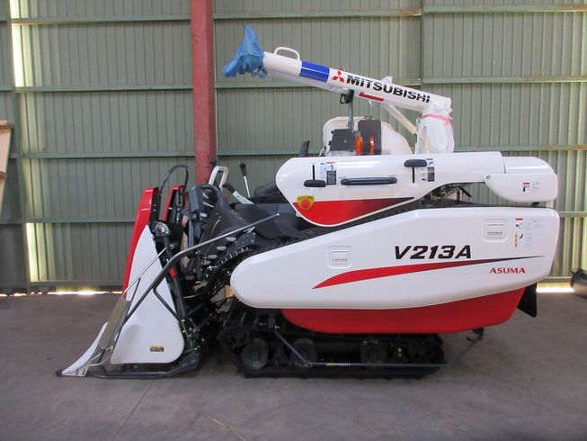 コンバイン V213A 写真２
