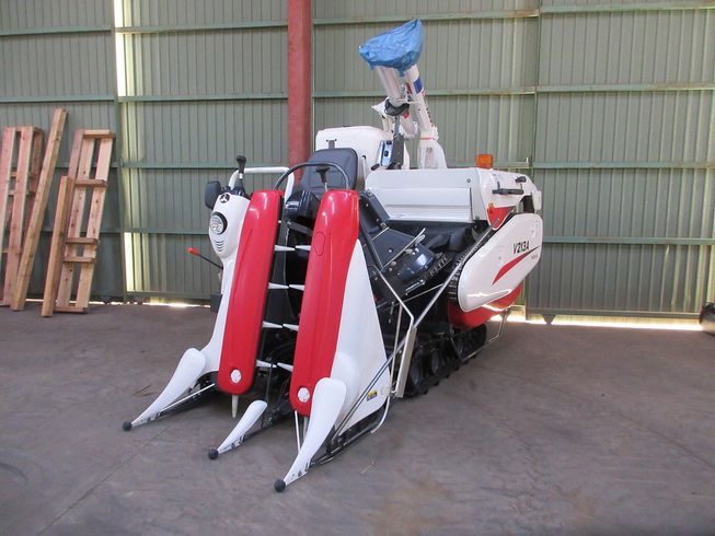 コンバイン V213A 写真３