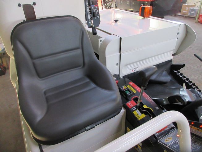 コンバイン V213A 写真６