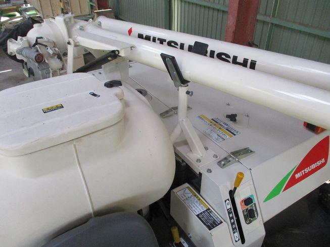 コンバイン V214 写真９