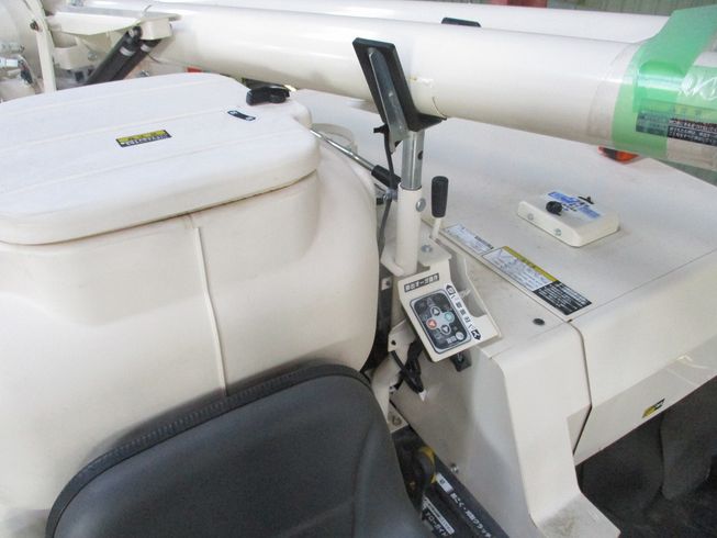 コンバイン V318 写真８