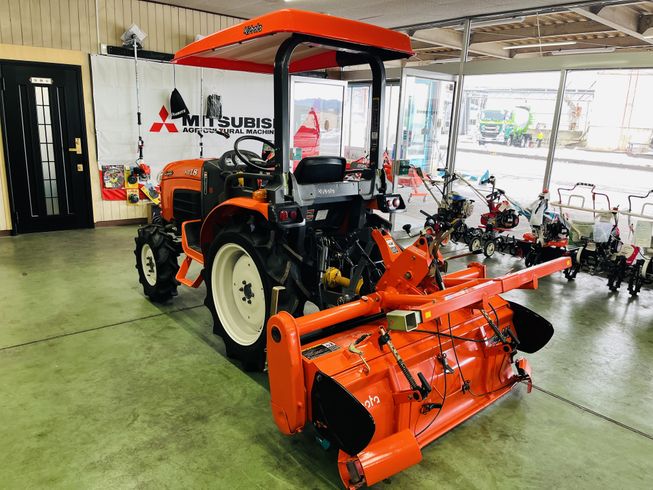 トラクター KB18(F) 写真４