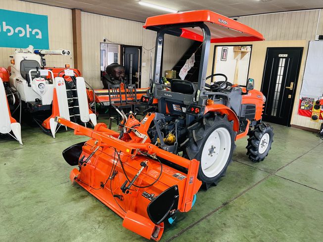 トラクター KB18(F) 写真５