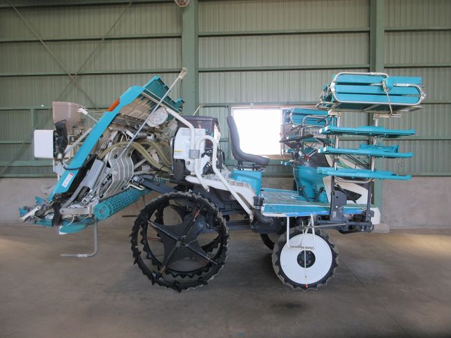 田植機 EP8D-YF 写真３