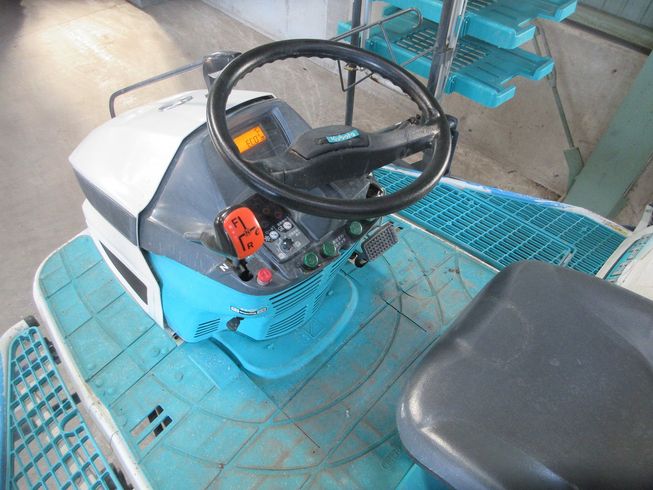 田植機 EP8D-YF 写真７