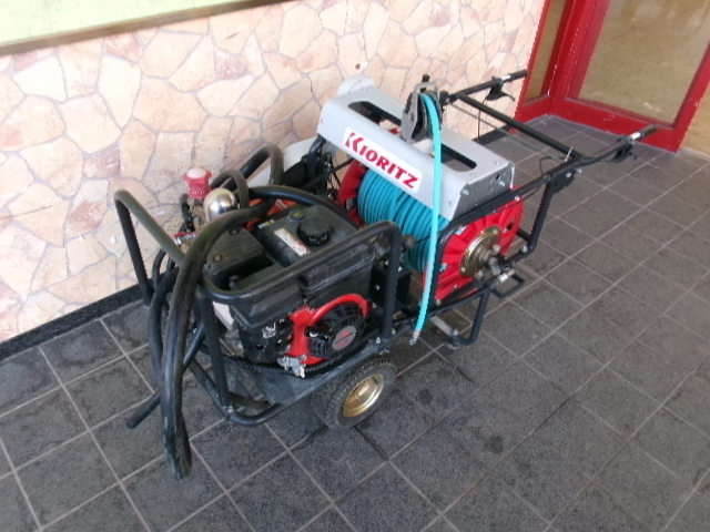 共立 キャリー動噴 写真