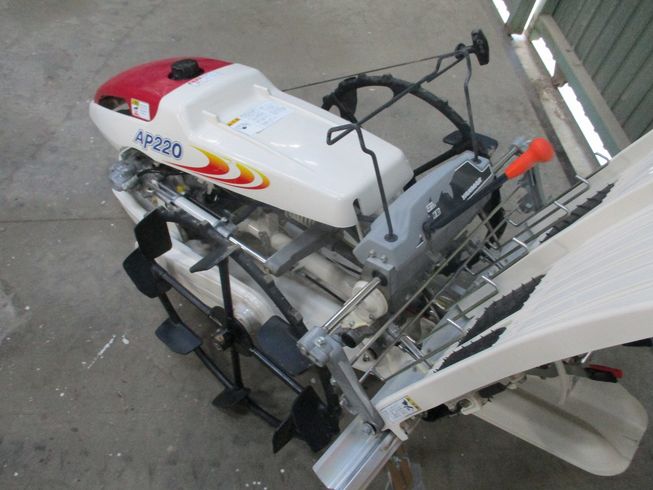 田植機 AP220 写真９