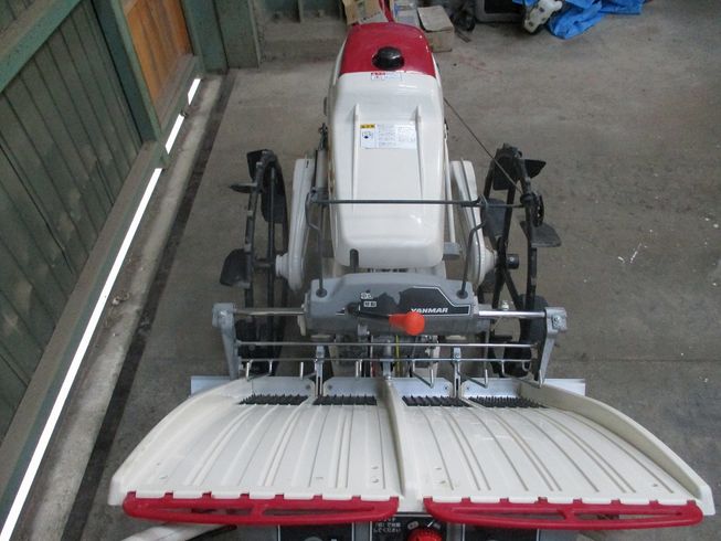 田植機 AP220 写真５