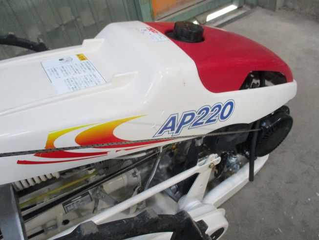 田植機 AP220 写真３