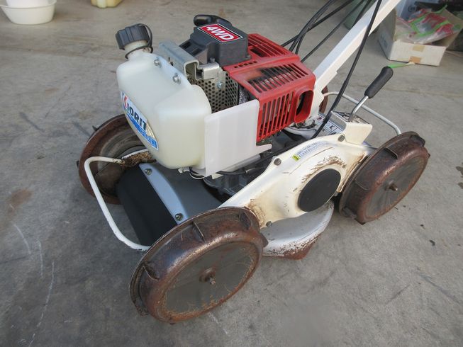 自走斜面草刈機 AZ300A 写真７