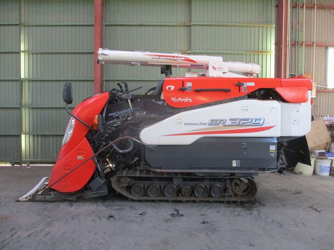 コンバイン  ER329-HDW 写真３