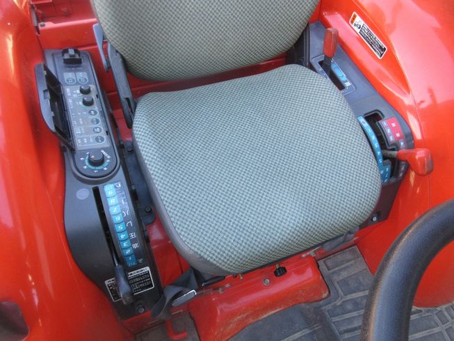 トラクター KL230 写真５