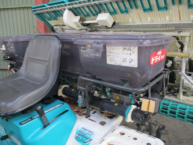 田植機 ZP67F 写真９