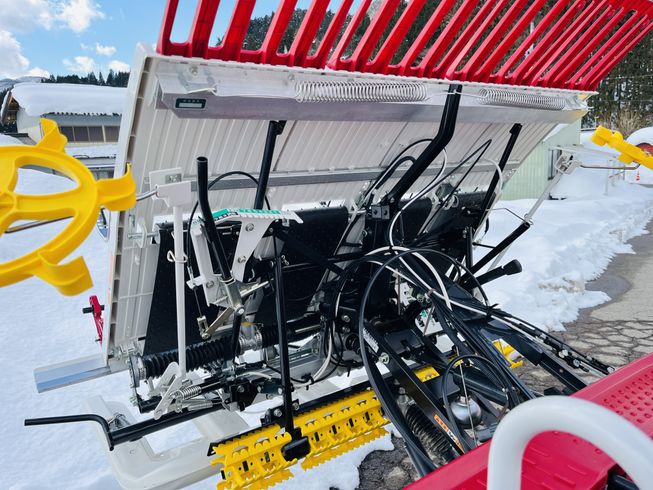 田植機 YR4J 写真10