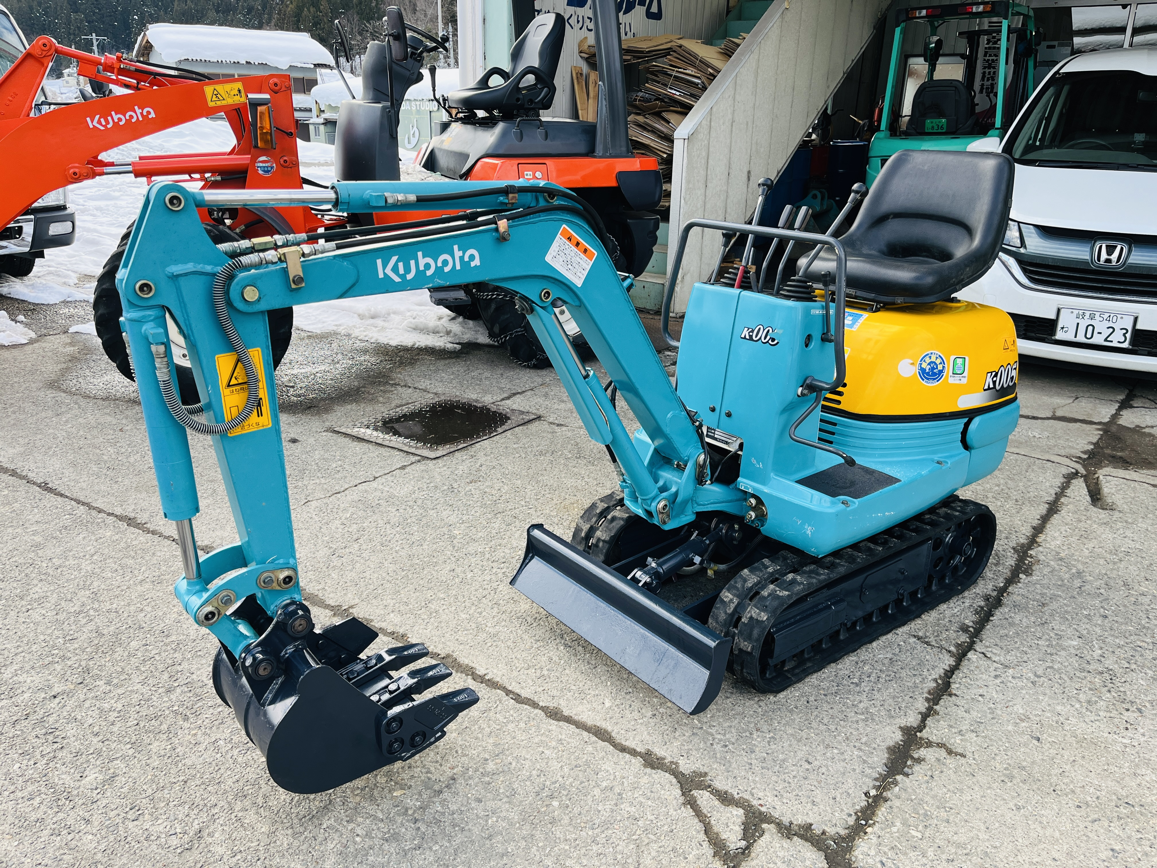 クボタ バックホー 写真