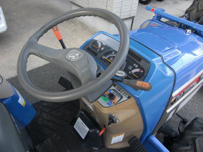 トラクター TH173-QA13VD　小型フル装備 ！　　　　　　　　　　　　 写真６