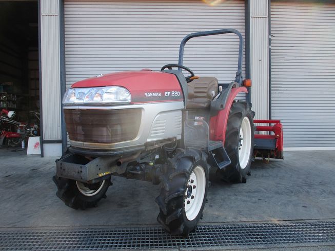 トラクター EF220 写真２