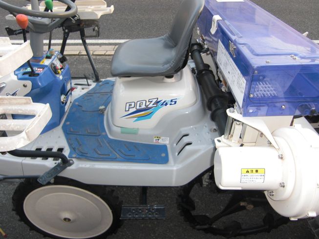 田植機 PQZ45-DULF　パワステ　枕地ならしロータ　施肥機付 写真６
