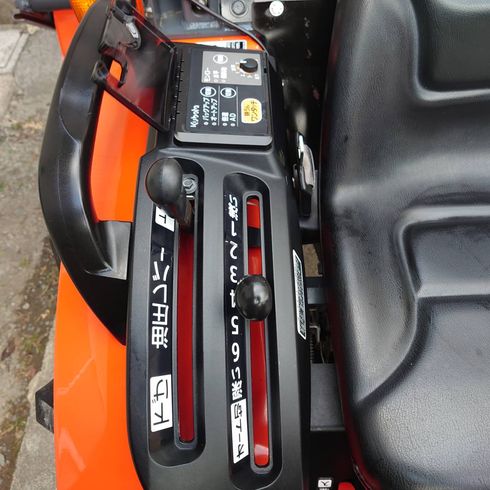 トラクター NB23 写真５