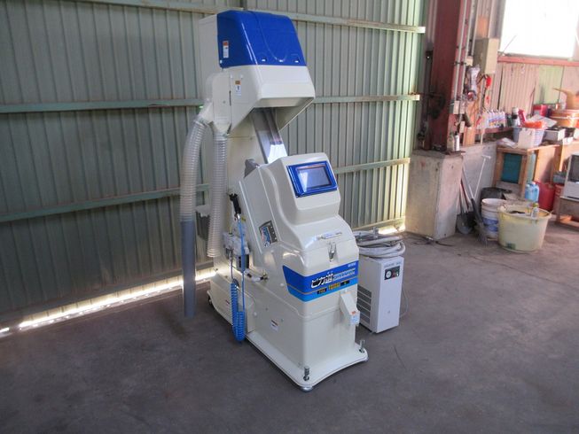 色彩選別機 FGS-1000S 写真２