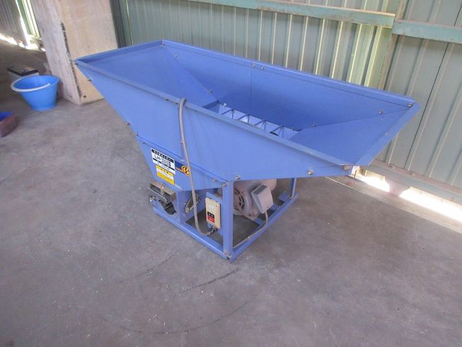 籾受けホッパー LH-45D2型　LH-30D2型 写真４