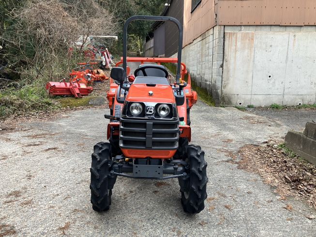 トラクター B72 写真３