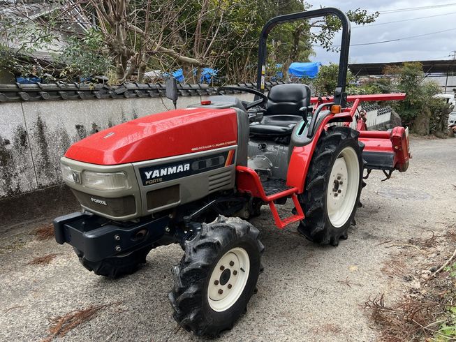 トラクター F210 写真２