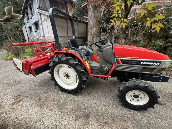 トラクター F210 写真５