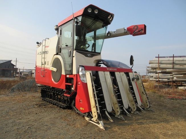 コンバイン AG6100 写真２