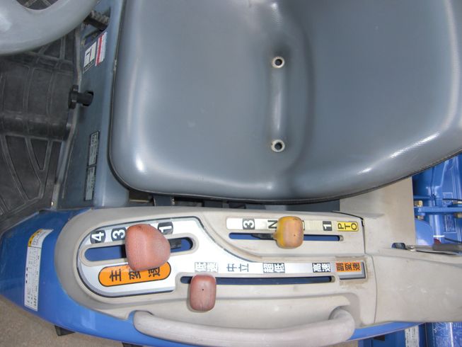 トラクター TH213-BA4VD 写真５