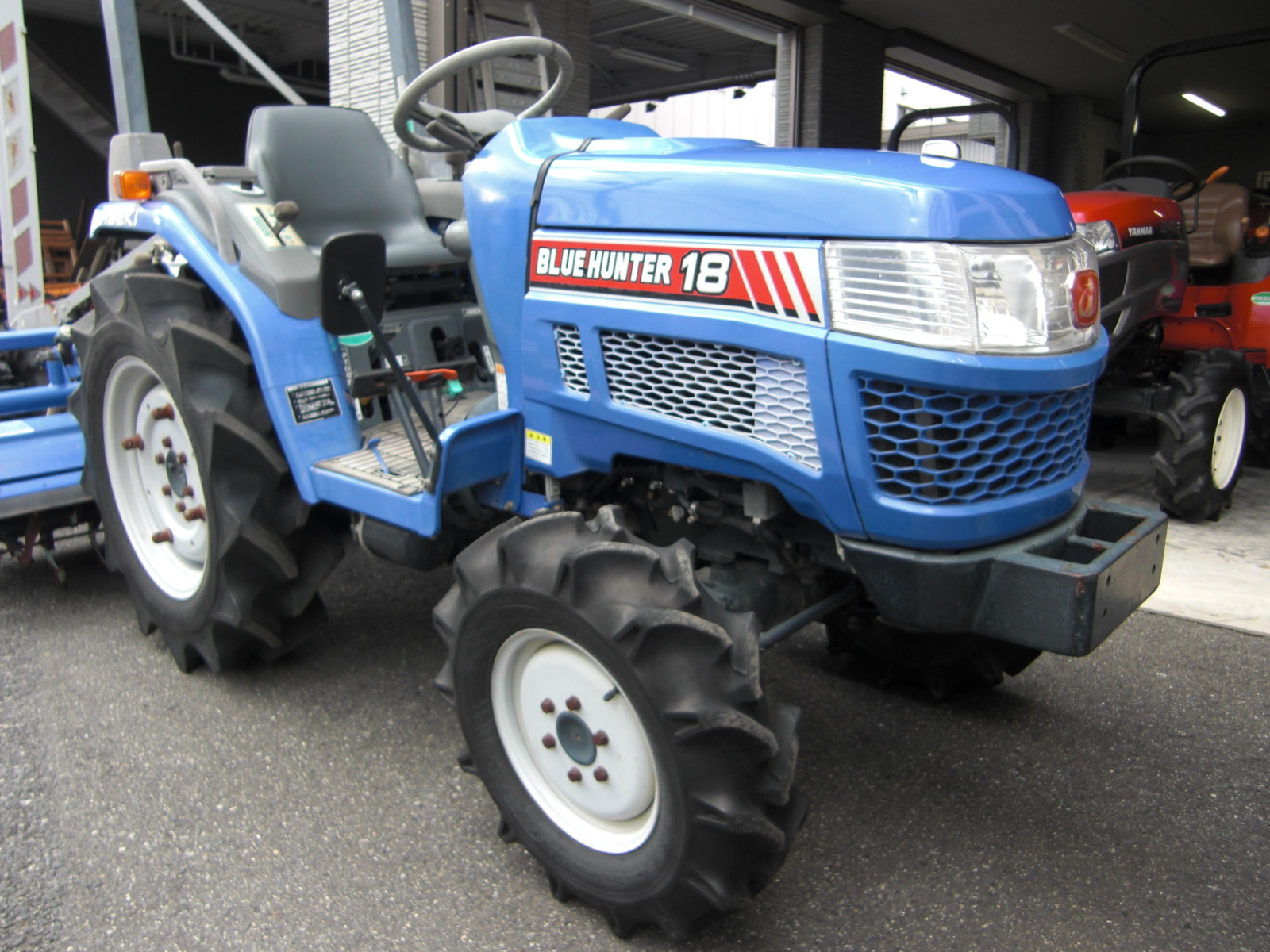 イセキ トラクター 写真