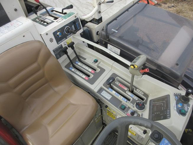 コンバイン GC333 写真６