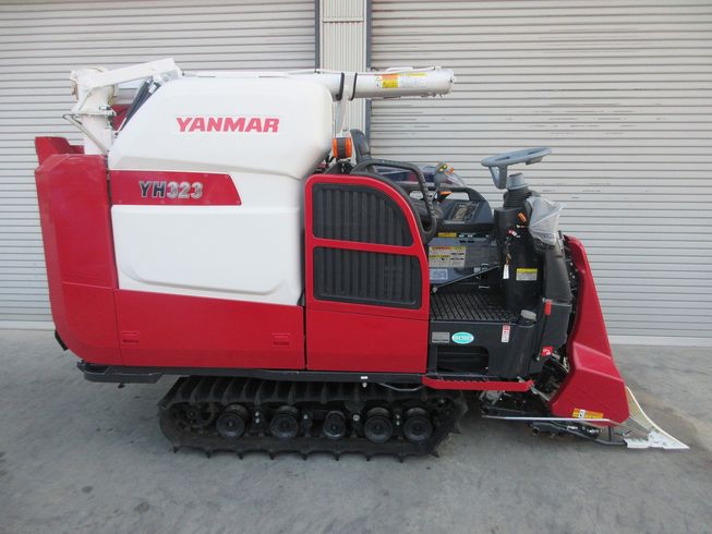 コンバイン YH323 写真３