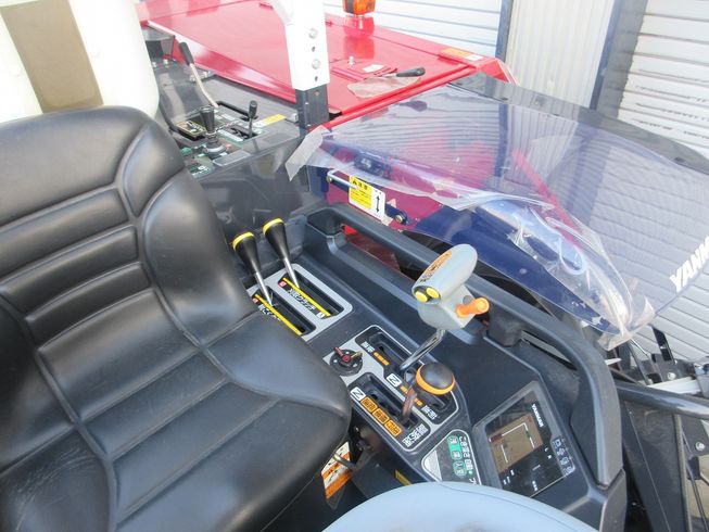 コンバイン YH323 写真８