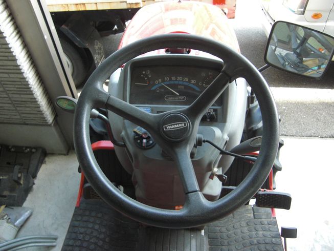 トラクター AF120-VPUS5 　20馬力フル装備 写真５