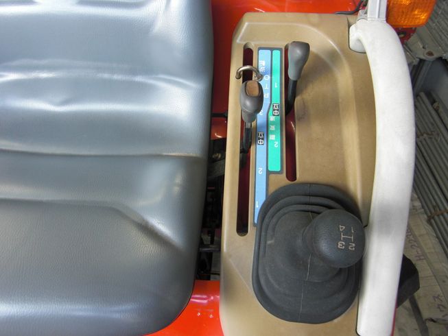 トラクター AF120-VPUS5 　20馬力フル装備 写真４