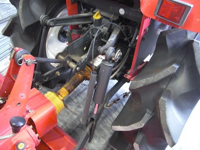 トラクター AF120-VPUS5 　20馬力フル装備 写真６