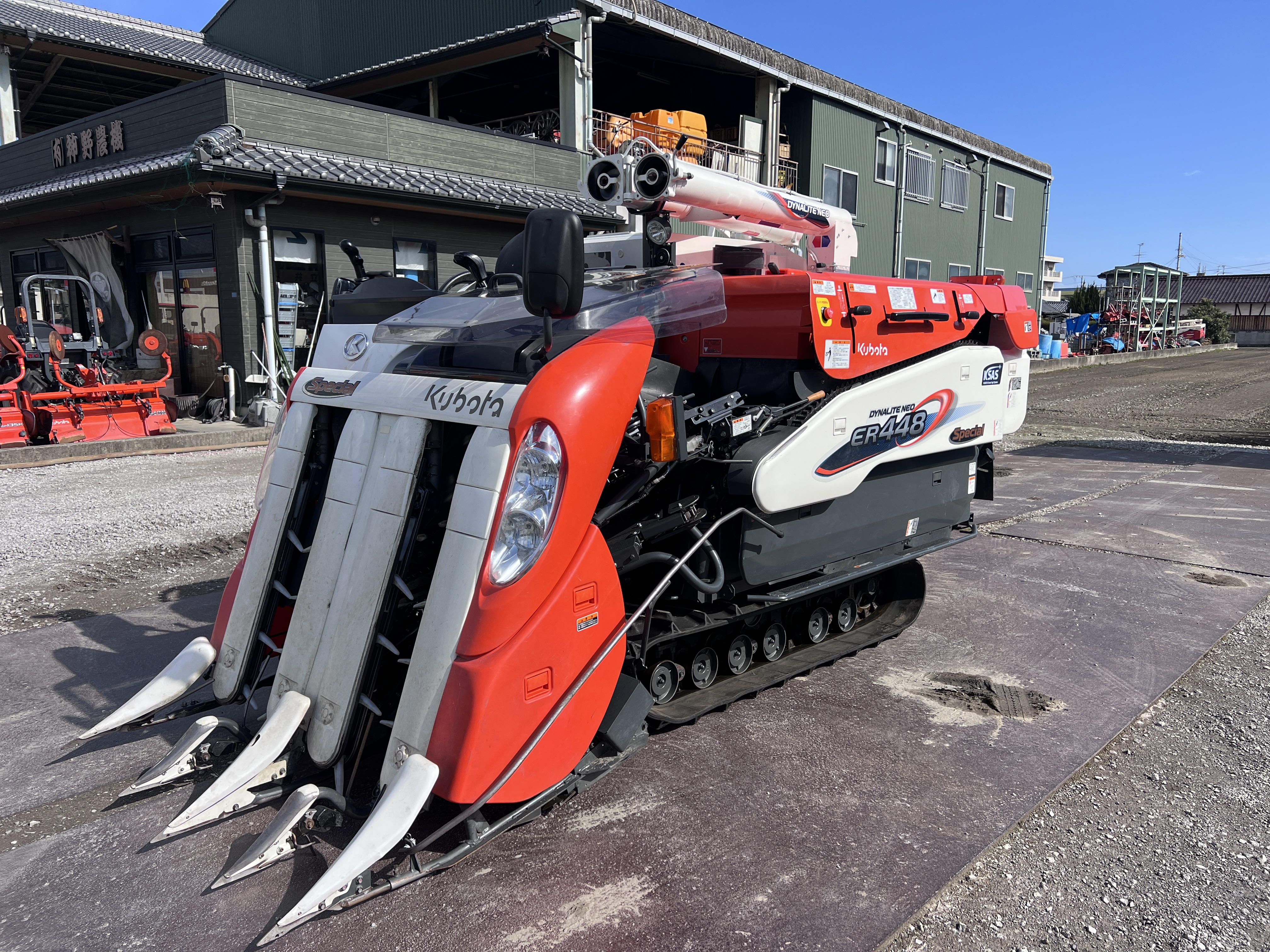クボタ コンバイン 写真