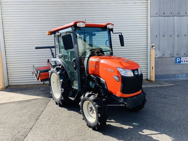 トラクター FT28 写真２